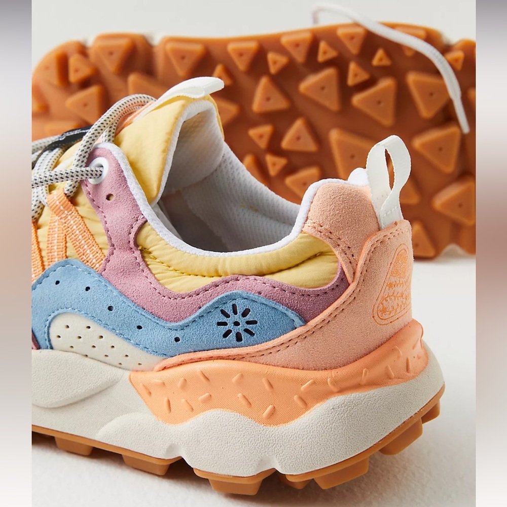 NWT Flower Mountain Novo Sneakers - Picture 3 of 14